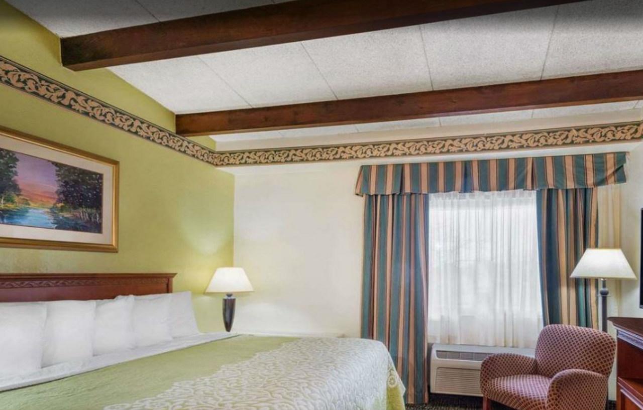 Days Inn By Wyndham Rutland/Killington Area Exterior foto